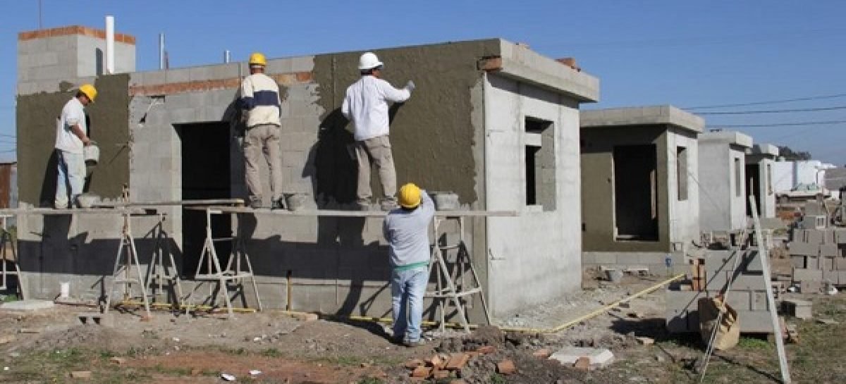 Aseguran la construcción de 4 mil viviendas hasta el 2023