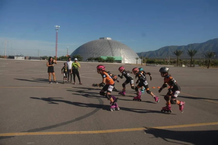 La Rioja: Con gran participación, se inició el Torneo Provincial de patín de velocidad