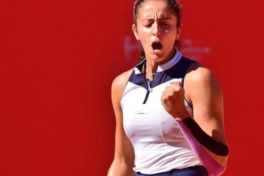 La chileciteña Jazmín Ortenzi brilló en su primer partido en Serbia, venciendo a Ziva Falkner