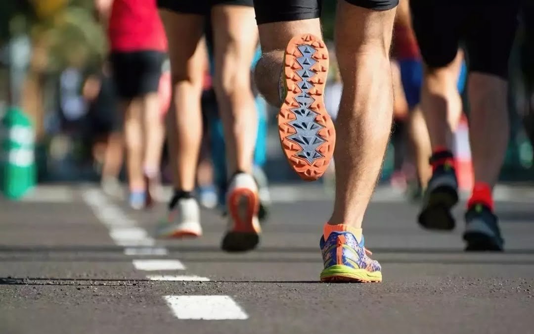 Pide ayuda a la comunidad para poder participar de competencia de atletismo en Corrientes