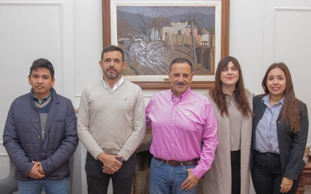 Profesionales riojanos fueron seleccionados para capacitarse sobre energía hidroeléctrica en China