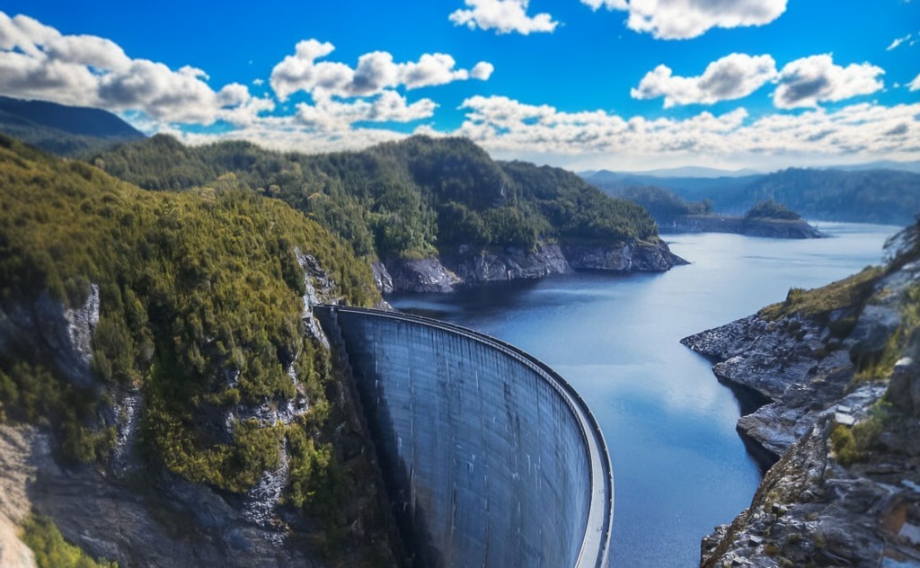 Riojanos se capacitan en energía hidroeléctrica en un seminario internacional de China