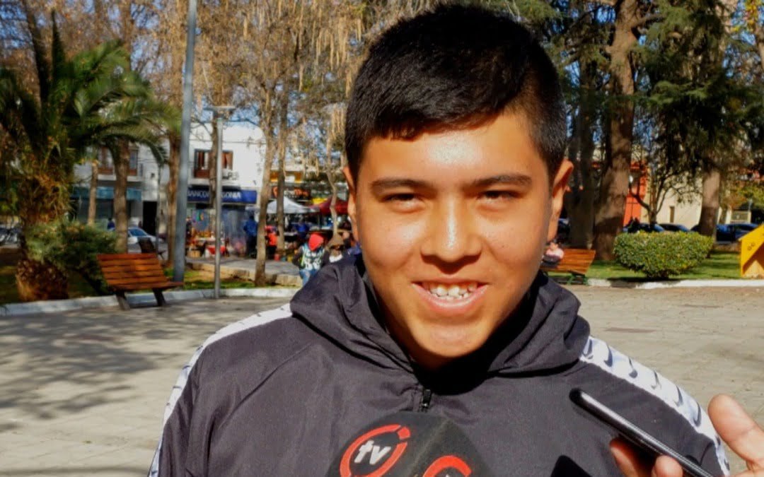 Juegos Evita: El chileciteño Lautaro Cerezo representará a la provincia en atletismo
