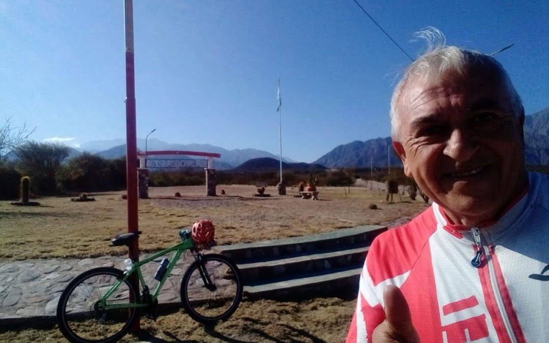 El veterano de Malvinas Alberto Nieto recorrió 80 Kilómetros en bicicleta para cumplir una promesa