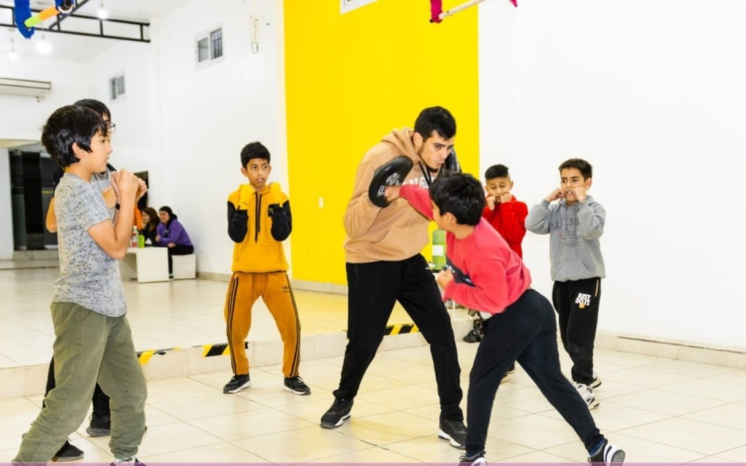 Escuela Municipal arrancó las clases de boxeo infantil