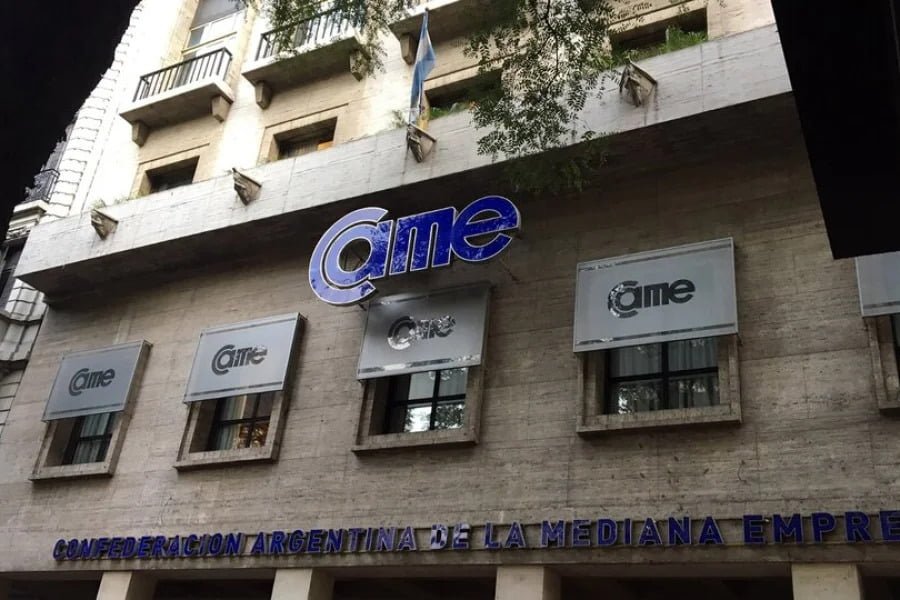 La Camara Argentina de la Mediana Empresa no acepta medidas del Gobierno y defiende las paritarias