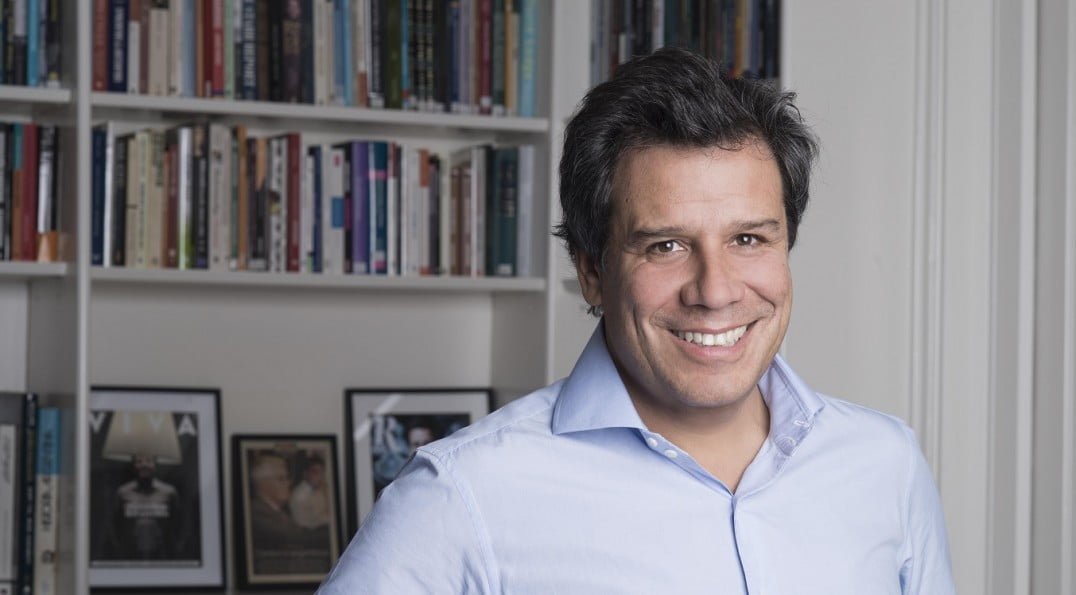 El neurocientifico Facundo Manes, destacó la importancia de la educación pública y gratuita