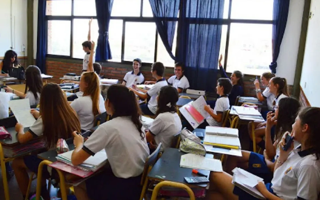 Suspenderán subsidios a escuelas privadas que no cumplen con el congelamiento de cuotas