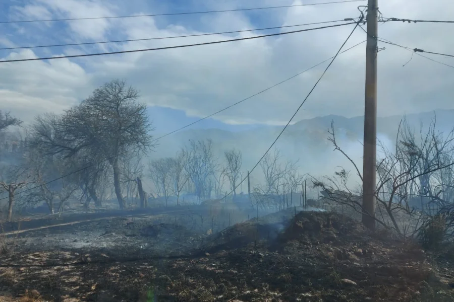 Incendio provocó corte del servicio eléctrico en el departamento Famatina