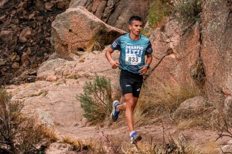 El atleta riojano Gustavo Frencia brilló en la competencia en el Cerro Unitorco