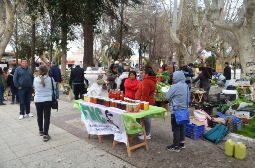 La UNdeC capacitó a pequeños productores sobre agroecología