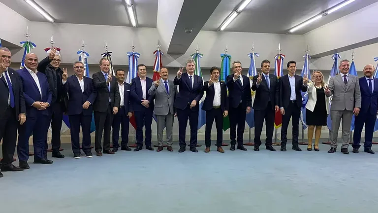 Sergio Massa se reunirá con los gobernadores peronistas para delinear la estrategia de cara al balotaje