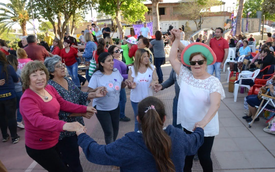 Colorido festejo en Chilecito por el Día Internacional del Adulto Mayor