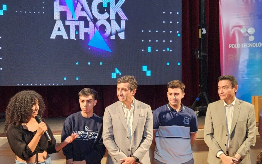Jóvenes riojanos presentaron ideas innovadoras en las olimpiadas innovación “Hackathon”