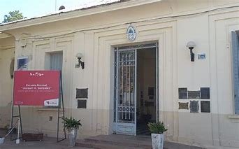 »Dejamos huellas»: la Escuela Normal celebró 113 años