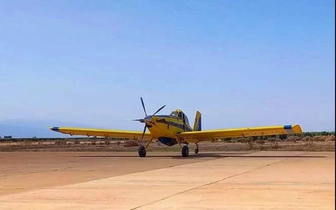 Vichigasta: Llegó un helicóptero y avión hidrante para combatir el fuego en el cerro  