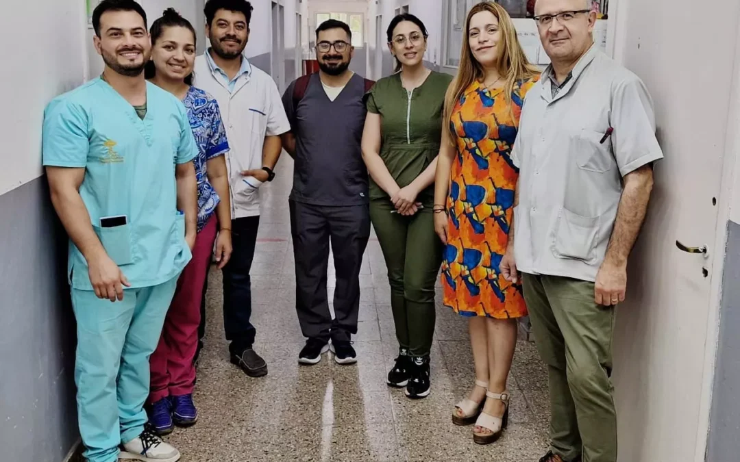 Rotación de médicos residentes en el hospital local