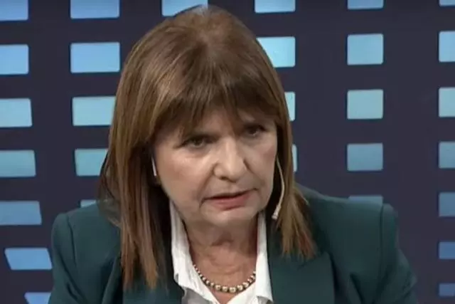 Bullrich aseguró que el gendarme que llevaba un distintivo libertario durante la manifestación en el Congreso “tendrá una actuación administrativa”