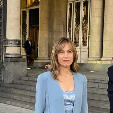 La concejal Giselle Carril cuestionó que el Barrio Puesta del Sol no tenga distribuidor de tránsito, ni veredas en la ruta y apuntó al intendente