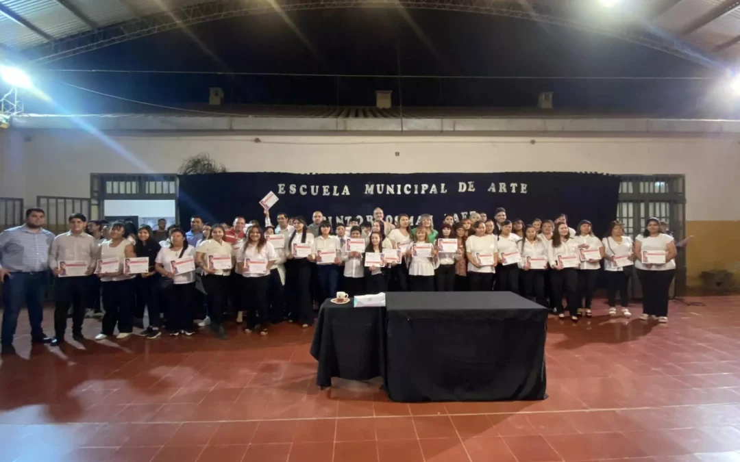 La Escuela Municipal de Arte culminó con la Muestra Anual 2023 y entrega de Certificados