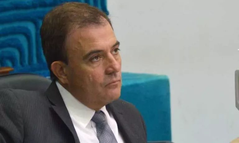 “Si nos amenazan, nos tenemos que defender, y podríamos dejar sin energía al país”, dijo el vicegobernador de Río Negro