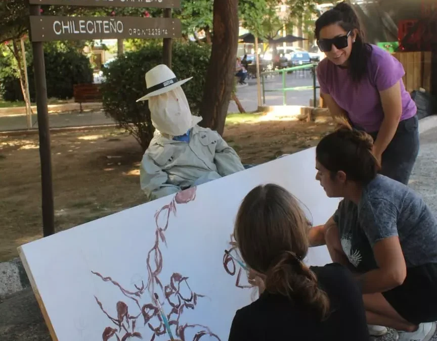 Realizaron intervención artística en “El Paseo del Chayero Chileciteño” en homenaje a personalidades de la chaya