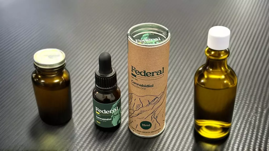 El Ministerio de Salud coordina la distribución del aceite de cannabis medicinal