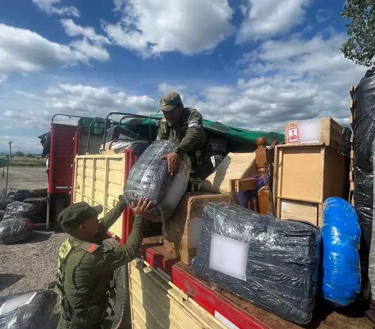 Con ayuda de un can antidrogas, Gendarmería descubrió 30 kilos de cocaína en una encomienda en Tucumán 