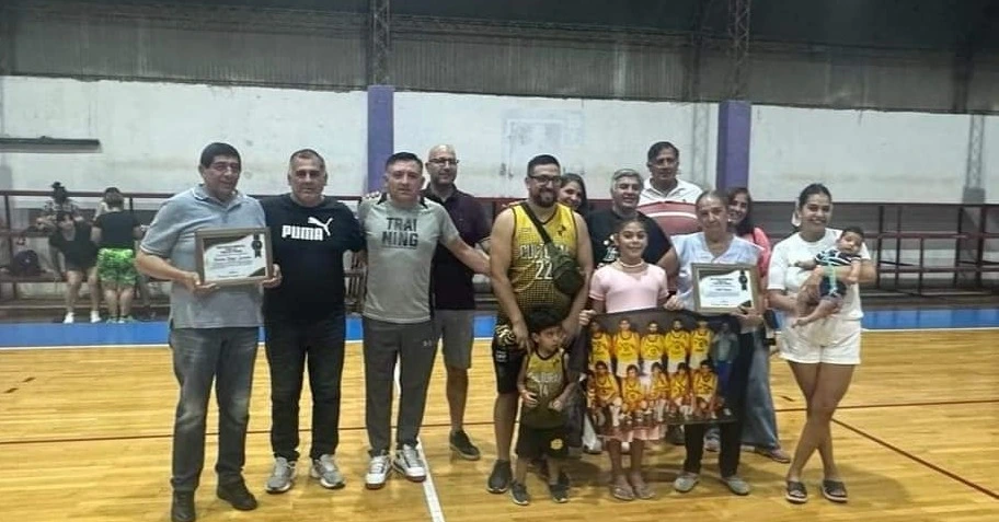 Homenajearon a los deportistas “Yeyo” Lencinas y Ariel Pavón