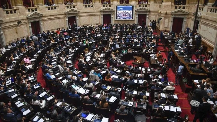 El Gobierno envió a las provincias y al Congreso la nueva Ley de Bases