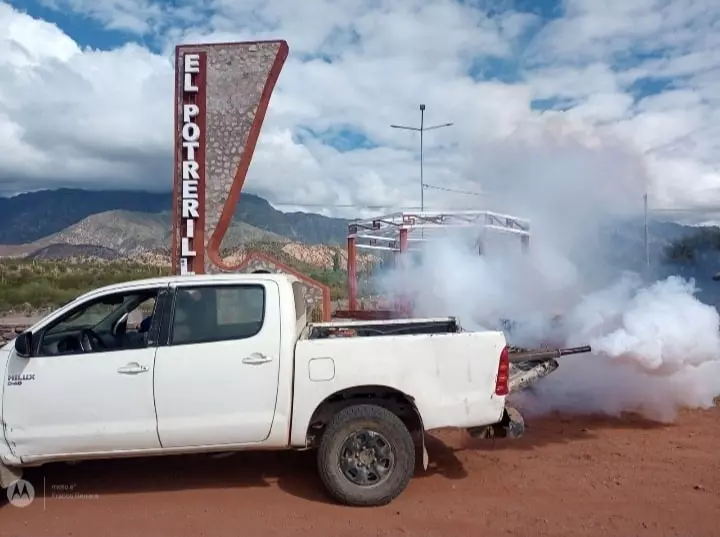 Fumigación en diversas localidades de Famatina