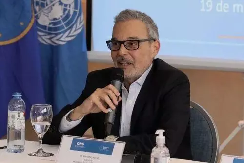 Ante la falta de políticas sanitarias para combatir el dengue, el ministro de Salud de la Nación recomendó: “Tener cuidado con los pantalones cortos”