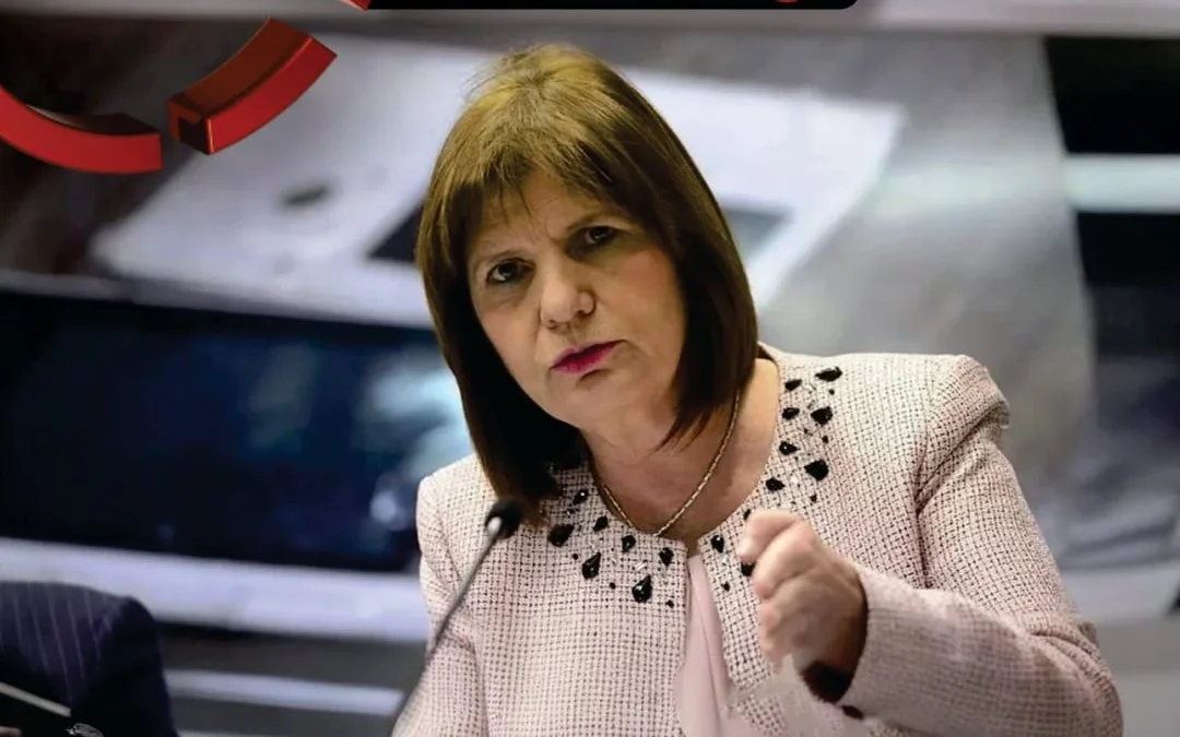 Ante la tensión con Macri , Patricia Bullrich  reafirmó su “compromiso incondicional” con Javier Milei y la Libertad Avanza , advirtiendo que “no se puede quedar a mitad de camino”
