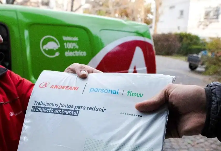 Telecom y Andreani se unen e incorporan bolsas de materiales sustentables