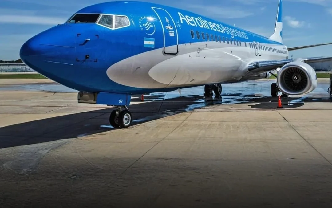 Mauricio Macri denuncia a Aerolíneas Argentinas como una «estafa» y exige un plan de desarme