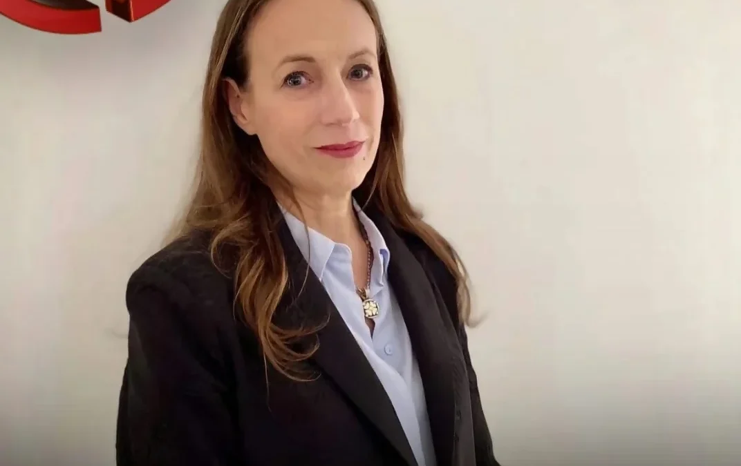 La concejal libertaria Giselle Carril reveló que el intendente no pudo explicar la paralización del gasoducto y el hospital de Chilecito, y se comprometió a gestionarlas ante Nación