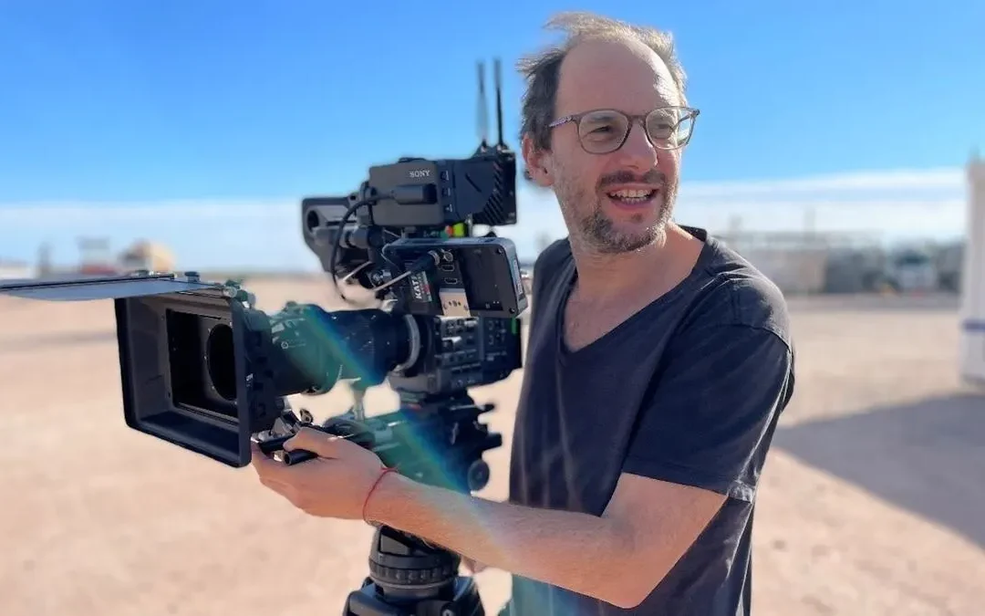 El director de cine Alejandro Hartmann destacó la importancia de la inversión estatal en el sector: «Mis primeras películas fueron hechas con el apoyo del INCAA, aprendí todo lo que aprendí de esa manera»