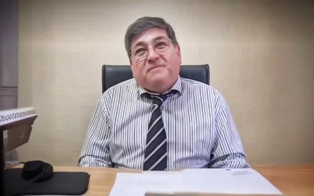Jorge Jalil asume como juez tras la licencia de Virginia Illanes, investigada por supuestos delitos. Promete resolución rápida en las causas pendientes