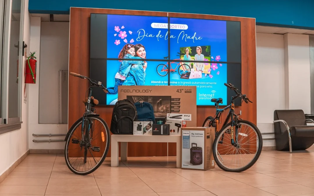 Internet para Todos realizó el sorteo de Octubre, especial Día de la Madre. Los premios se sortearon entre los clientes de toda la provincia, que se encuentran al día. Informaron que preparan para diciembre el especial de fin de año