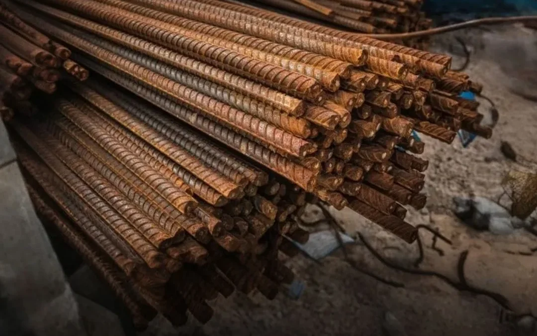 Industria metalúrgica argentina sufre caída del 7% en octubre, sin mostrar signos de recuperación