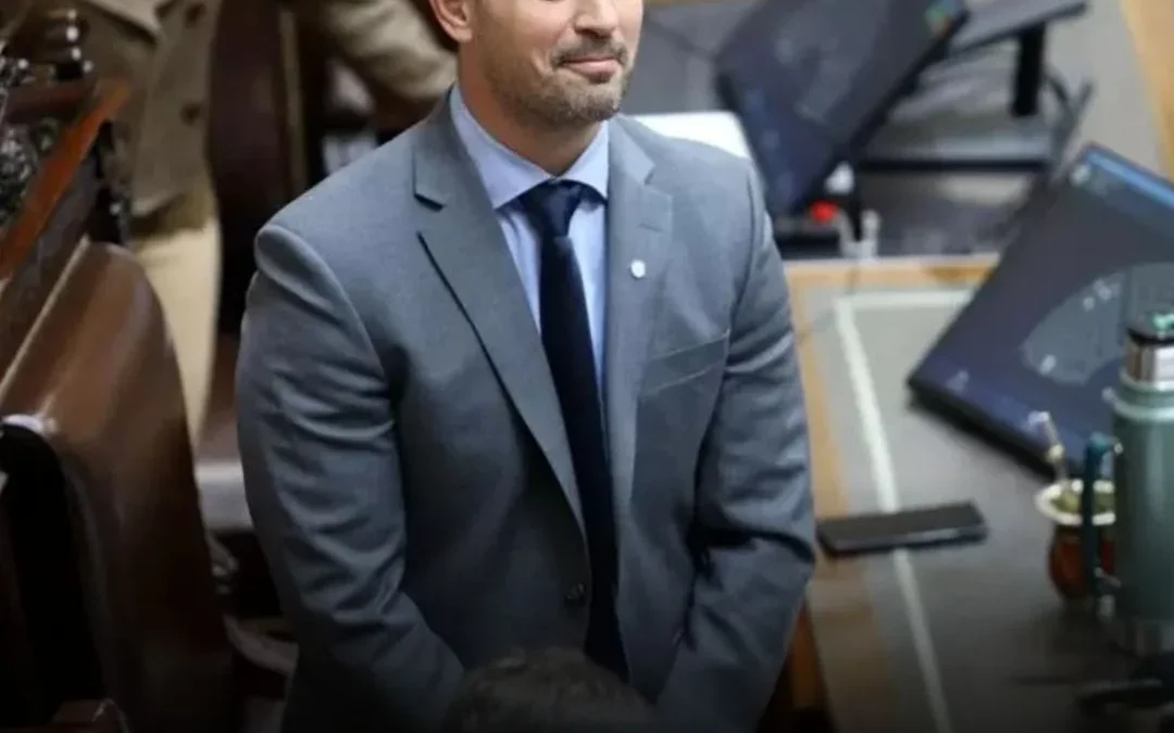 Ficha Limpia en suspenso: Oficialismo y el PRO no llegaron a un acuerdo, y las ausencias impidieron el avance del proyecto