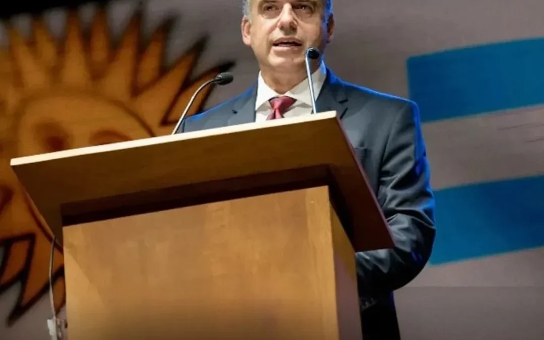 Yamandú Orsi, presidente electo de Uruguay, invitó a Javier Milei a su asunción