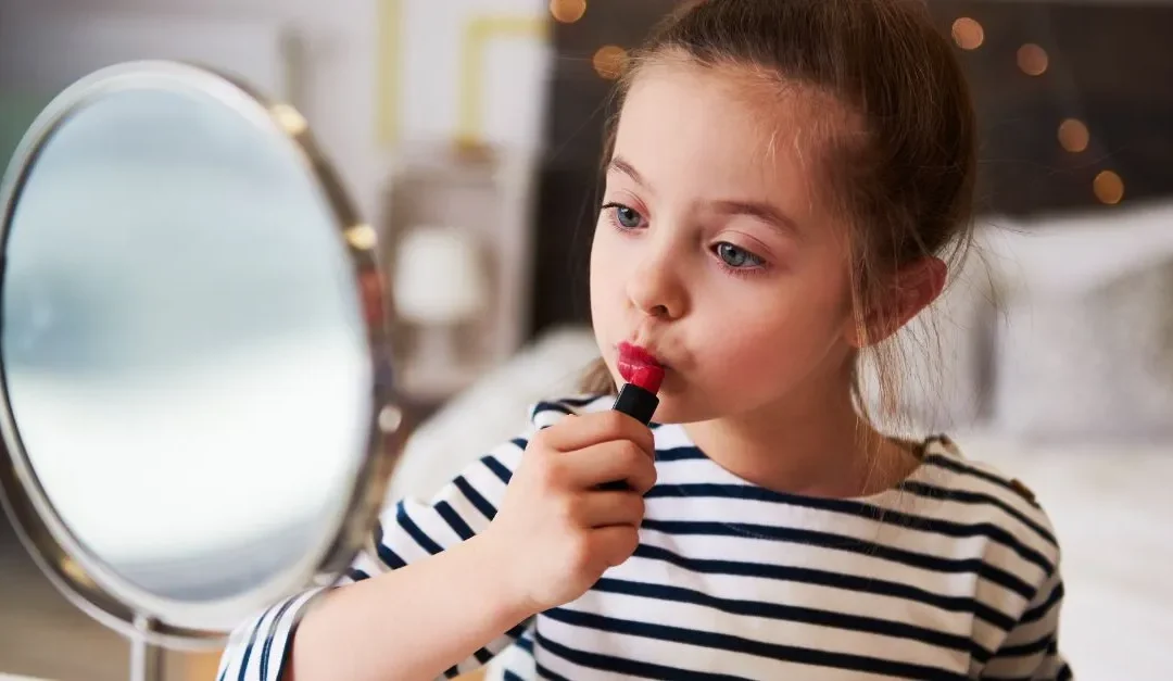 Médica psiquiatra advierte sobre la cosmeticorexia en niños y adolescentes, la obsesión por cumplir estándares estéticos: «el problema es cuando comienza a ser una obsesión, se angustian y entristecen», explicó