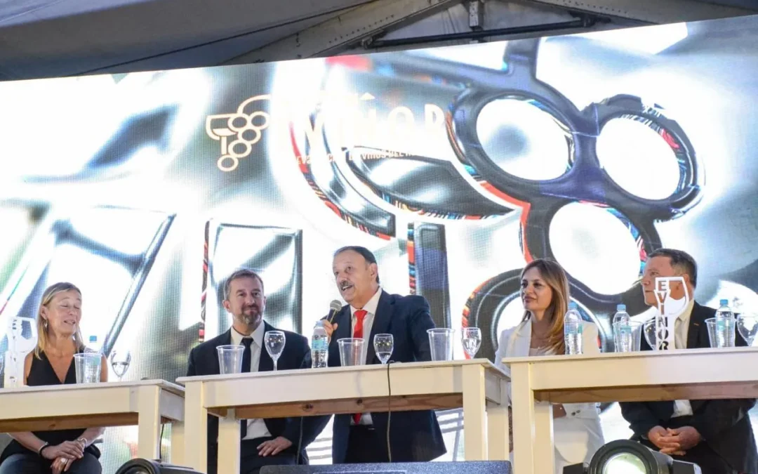 Ricardo Quintela reafirmó compromiso con la producción vitivinícola en EVINOR: anunció medidas para potenciar la industria y generar beneficios locales y nacionales
