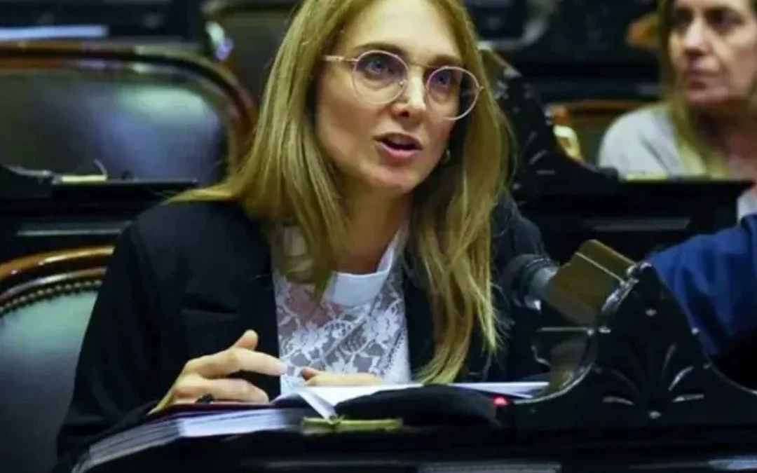 Diputada radical propone ley para impedir pensiones vitalicias para condenados por corrupción tras la baja de la jubilación de Cristina Kirchner