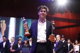 Franco Colapinto agradeció a periodistas que lo apoyaron, luego de ganar el premio Olimpia de oro. Aseguró que »era un sueño tener un premio así»