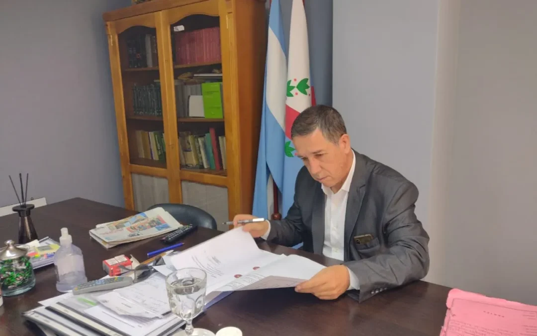 Proponen coordinar policía, hospitales y salud mental para abordar crisis por consumo de sustancias y trastornos mentales, destacando el impacto de todos los sectores sociales