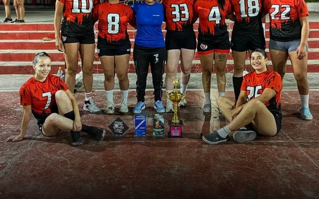 Handball en Chilecito: Independiente y CONAG celebraron títulos