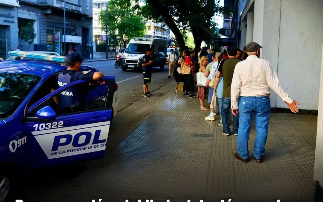 Desesperación: un jubilado intentó prenderse fuego en PAMI Córdoba tras que el gobierno Nacional le quitó los medicamentos
