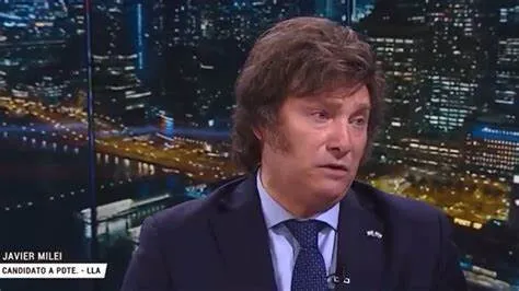 Milei aseguró que en 2025 «se viene una motosierra profunda, quitando regulaciones, privatizando y llevando adelante una reforma laboral»